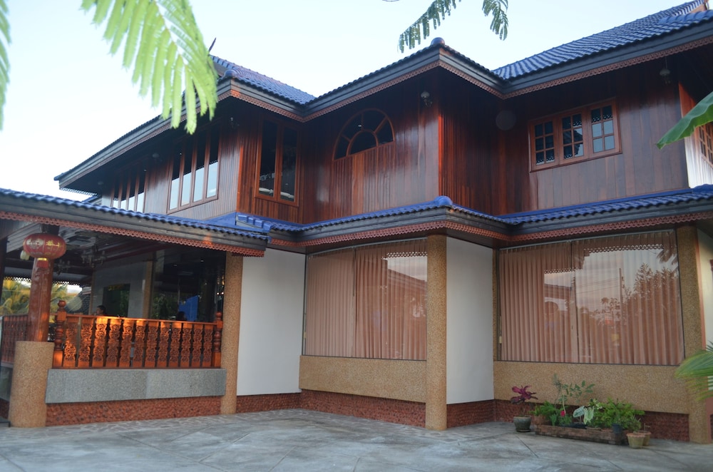 Suandarbporn Resort Mae Sot