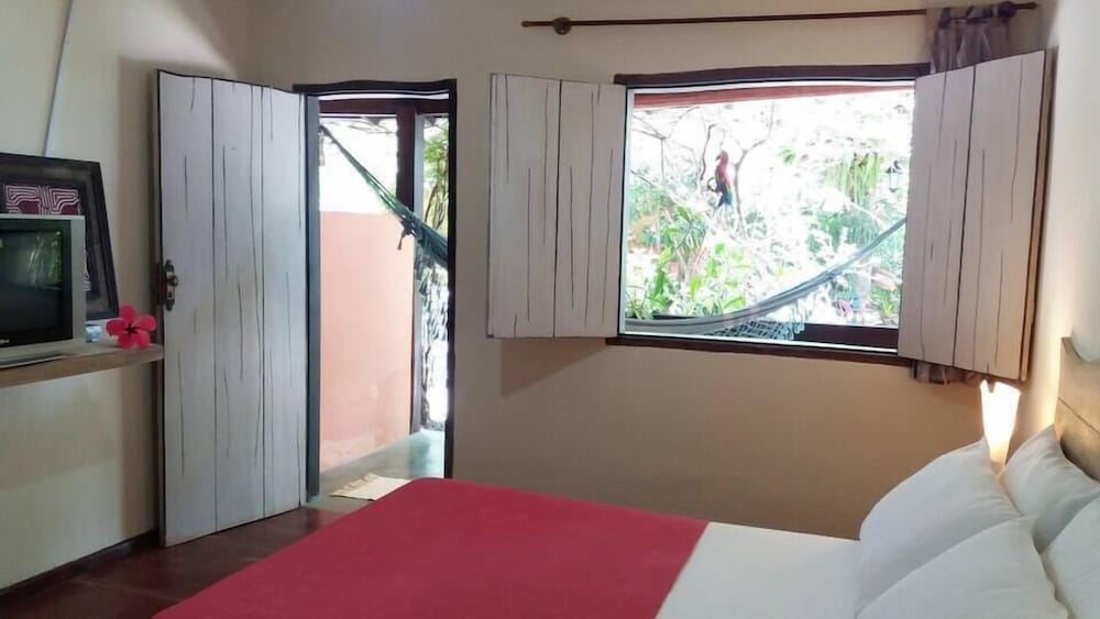 Casa de Temporada Felicidade, 38 Hóspedes, 2 Piscinas, 9 Suítes e 2 Churrasqueiras em Itacaré Bahia
