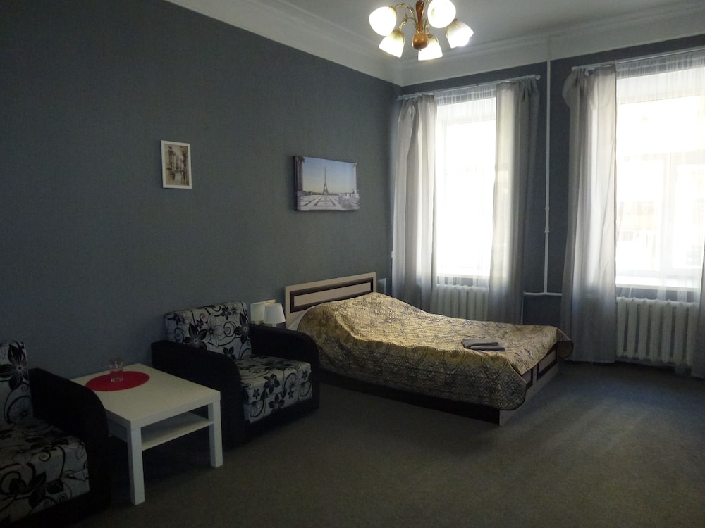 4ROOM