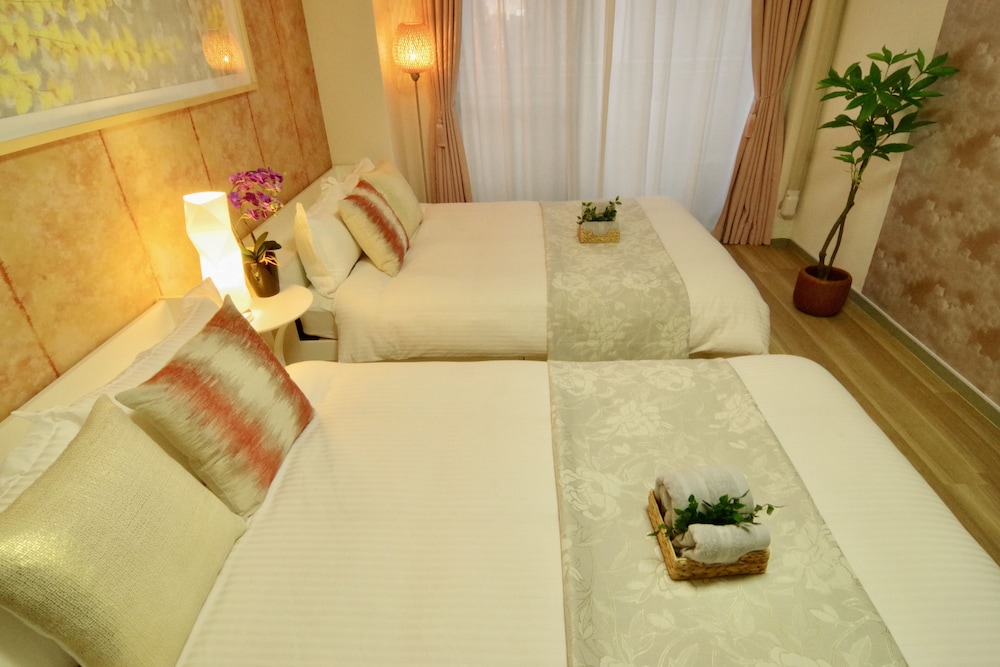 Nipponbashi Art Hotel