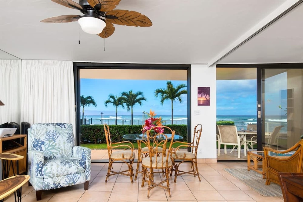 Spacious Oceanfront Hideaway Ground-level Paradise