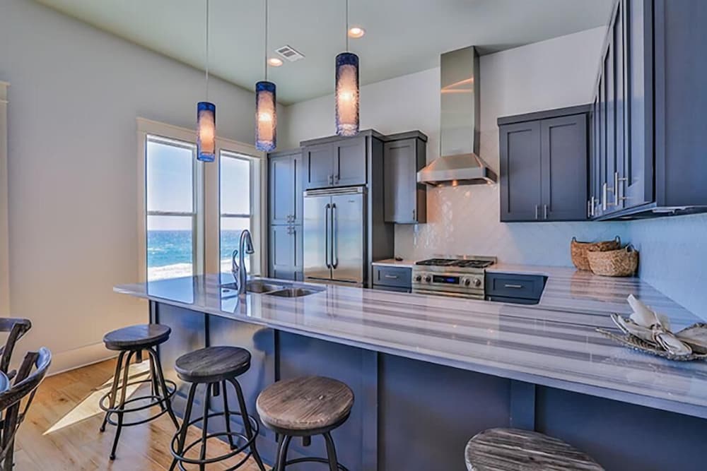 Gulf Breeze 6 Bedroom Holiday Home by Five Star Properties