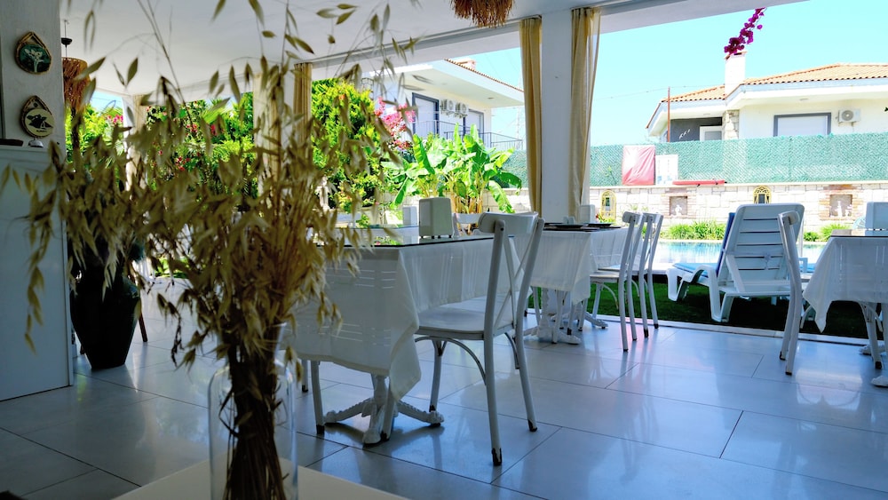 Lavinia Garden Alaçatı - Image 88