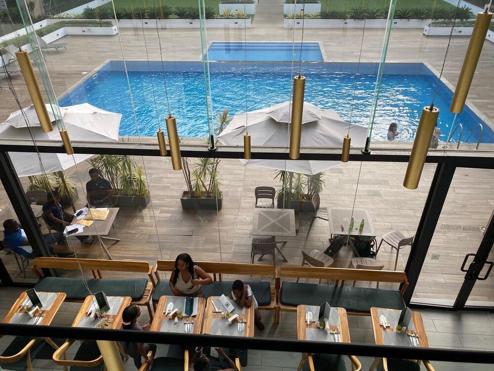 Meraki Homes at Embassy Gardens