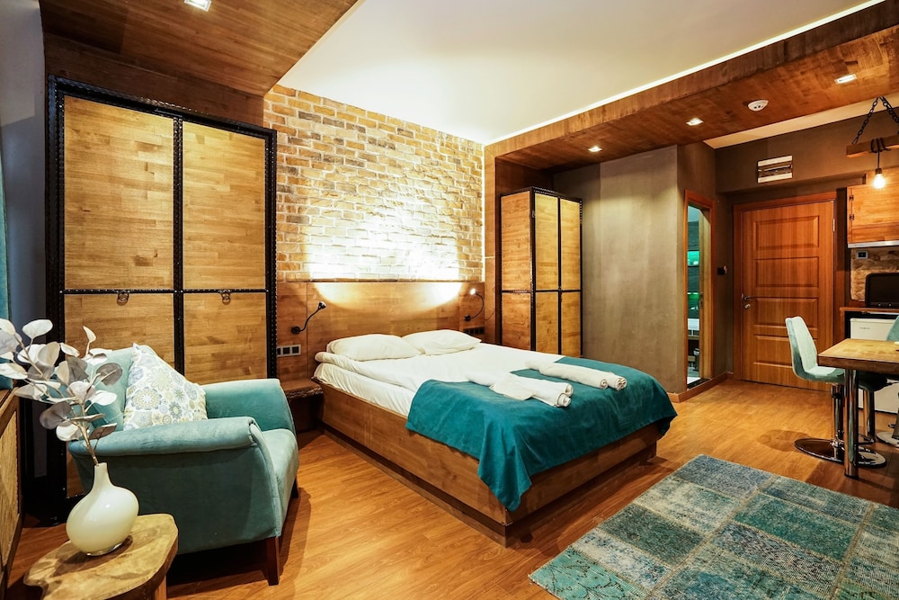 Cube Suitler - Image 33