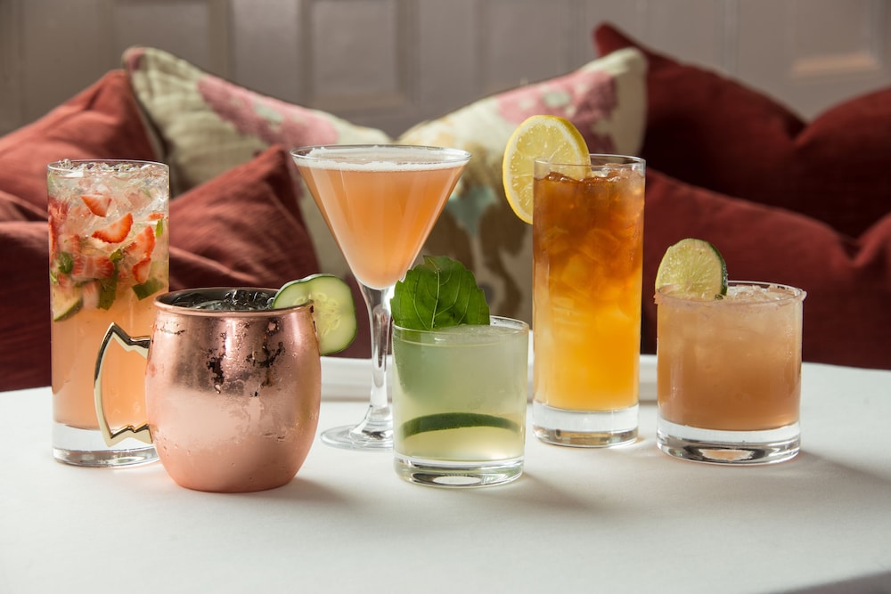 Lenox Vacations - Kemble Inn - Property Image 4