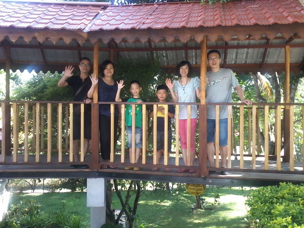 Lanka Villas Holiday Resort