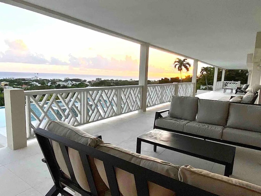 Luxury 4 Bed Villa in Barbados With Amazing Views