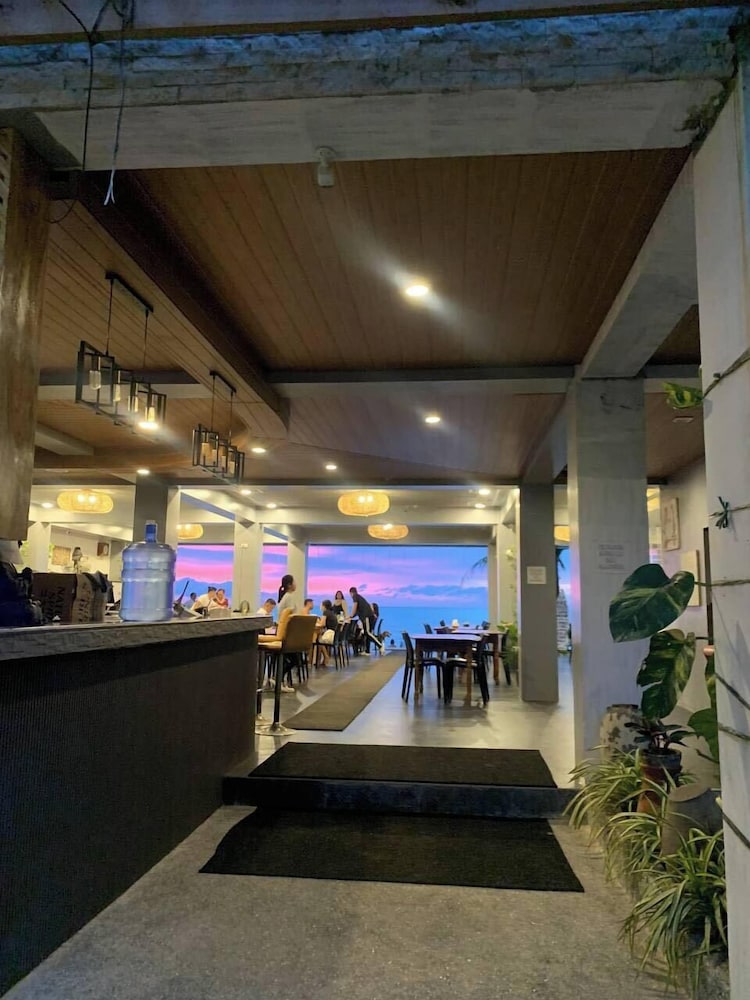 Casa Victoria Beach Resort and Restaurant