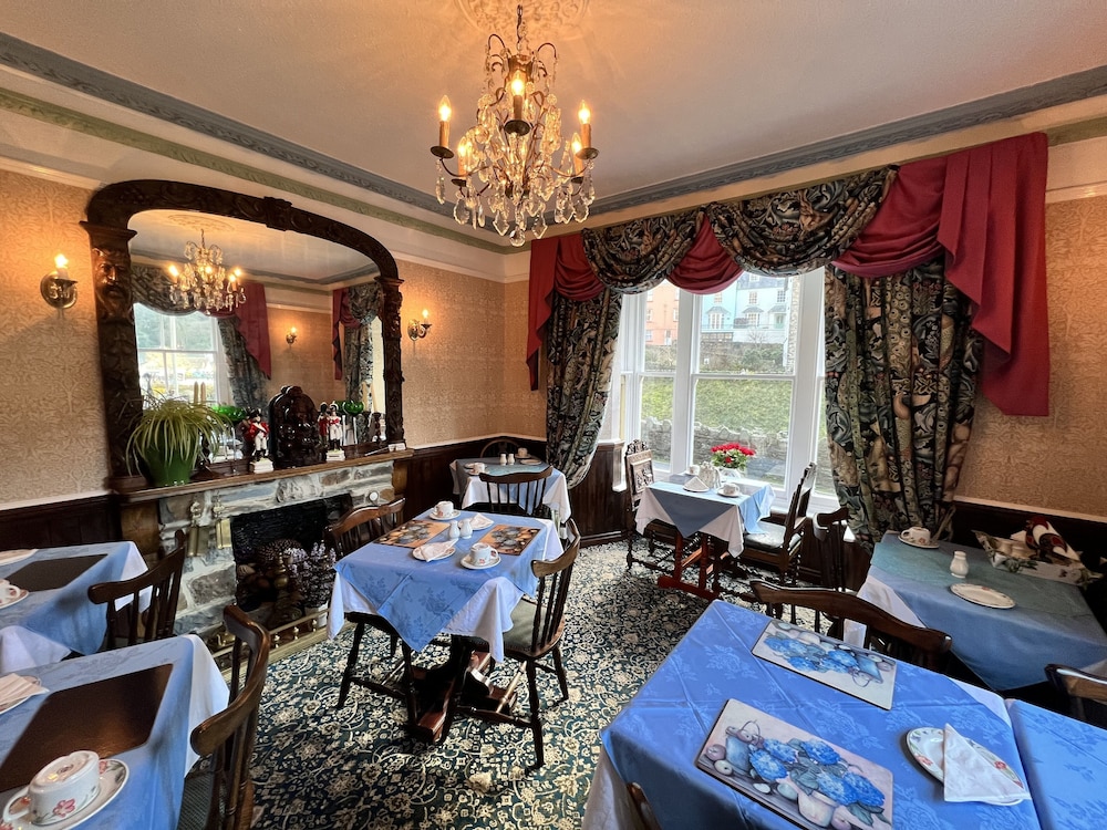 Lynmouth Vacations - The Captain's House - Property Image 12