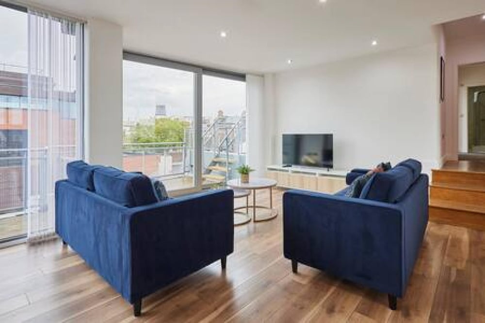 Host Stay The Knight Street Penthouse II view 5