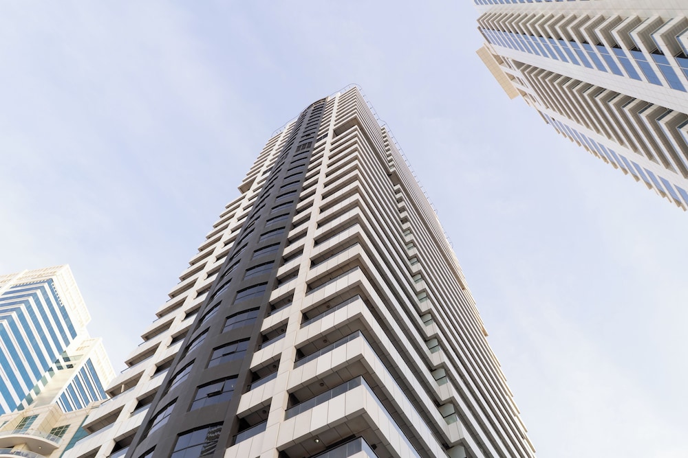 1BR in Dubai Marina Near Metro