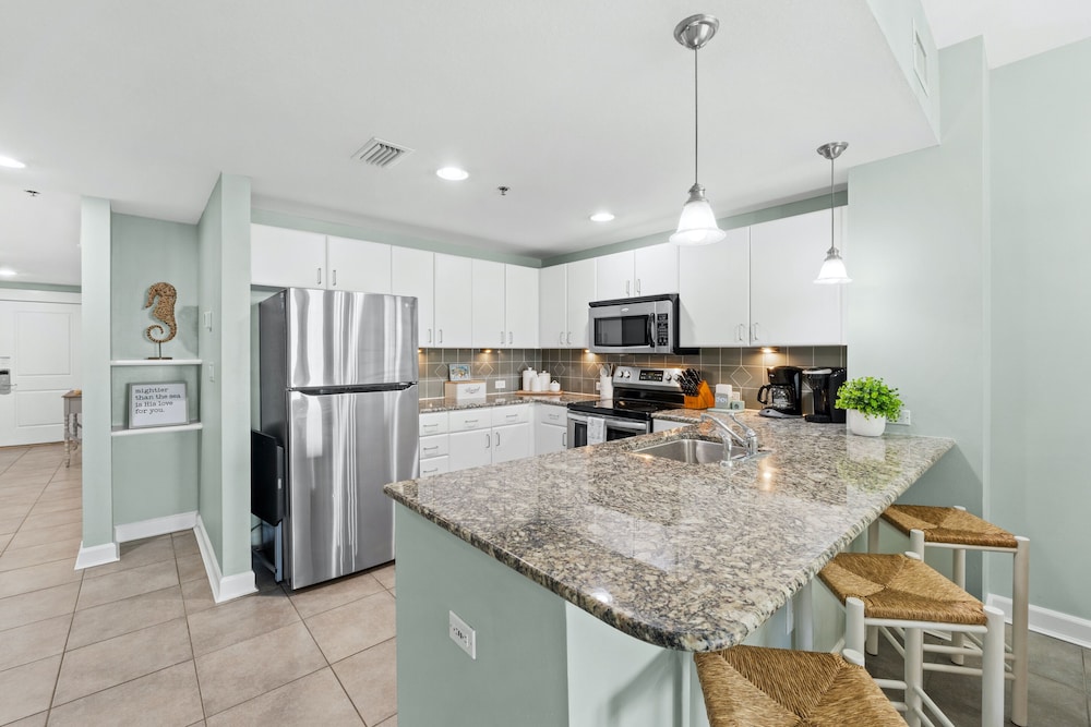 Grand Panama Beach Resort by Panhandle Getaways