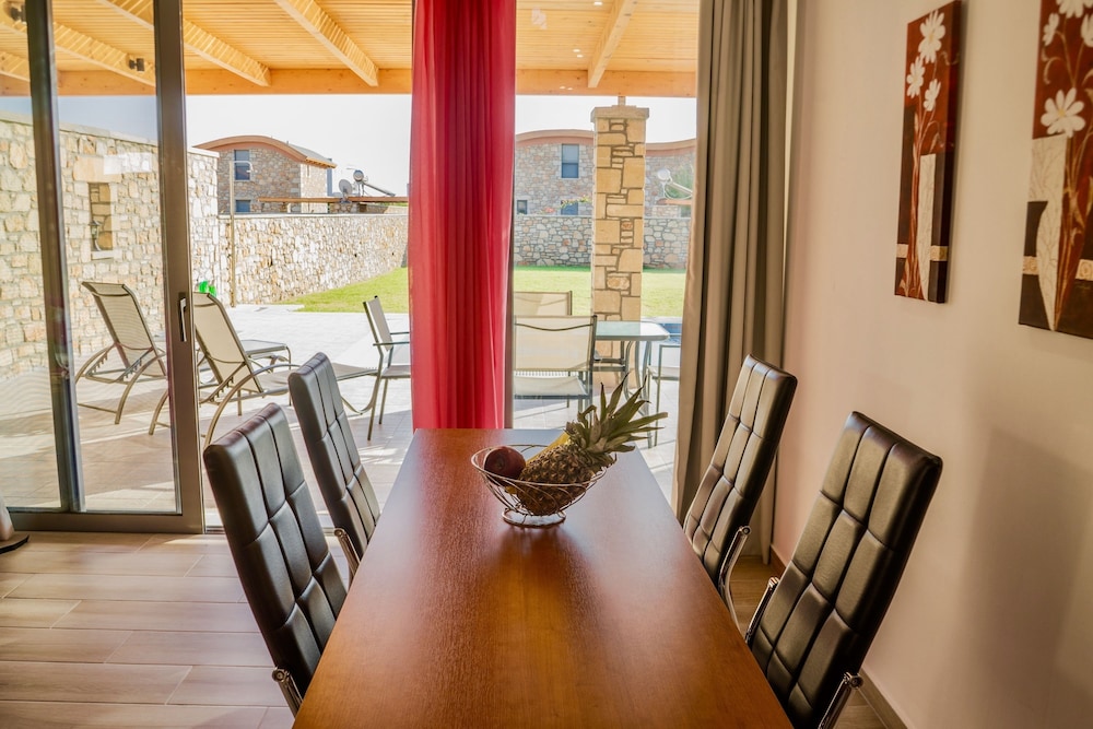 Estrella Villas