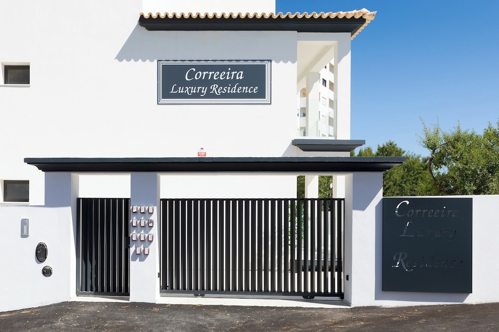 Correeira Luxury Residence T2 J - Albufeira, Pools, Wifi, Bbq, Beach