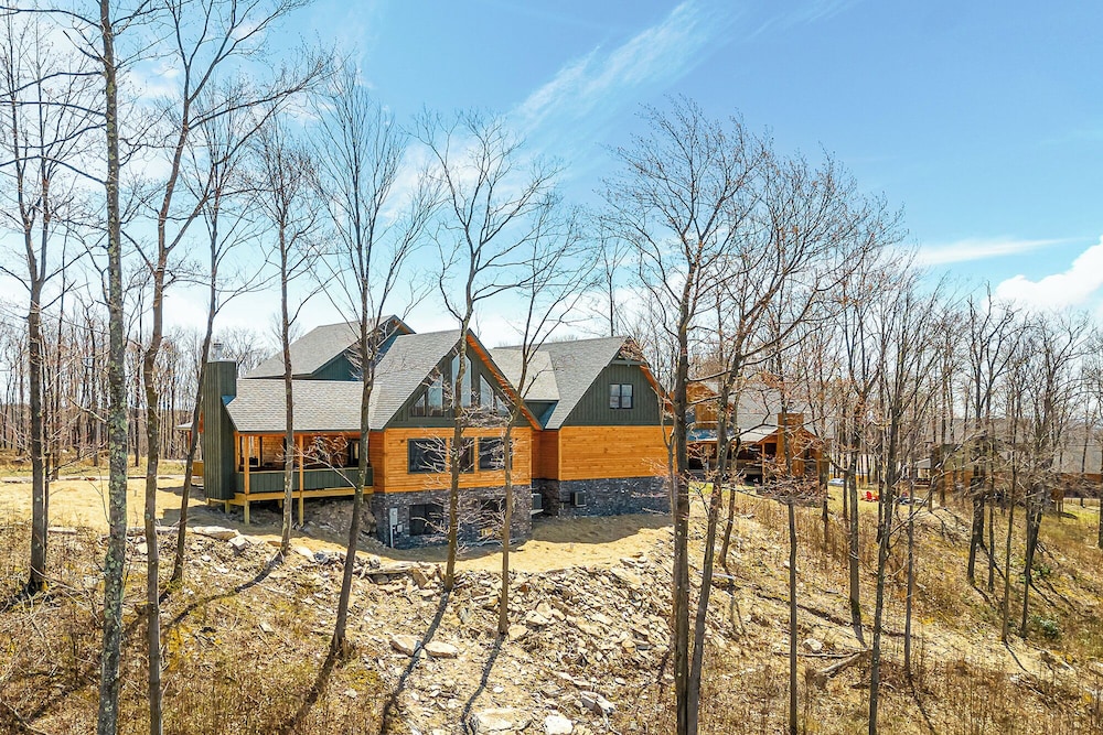 JCS Mountain Villa