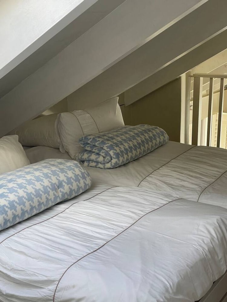 Kalk Bay Condo at The Majestic