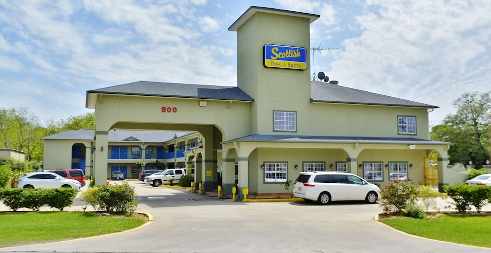 Scottish Inns and Suites Alvin