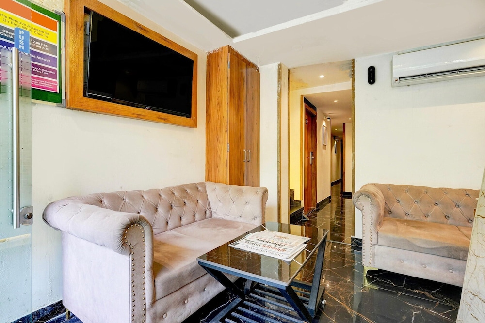 Pleasant Stays Near Powai Lake Mumbai