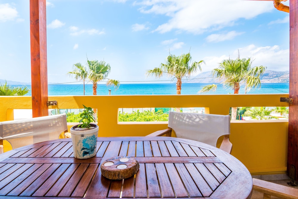 Thalassa Apartments