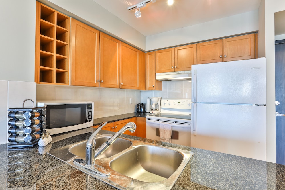 Executive High Rise Suite