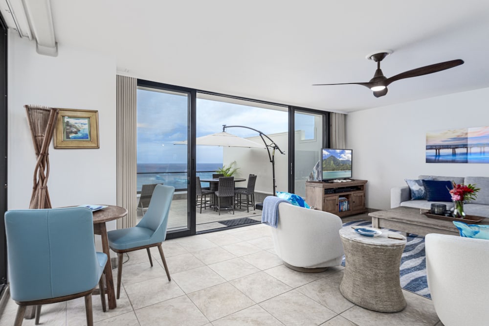 Puu Poa 312 2 Bedroom Condo