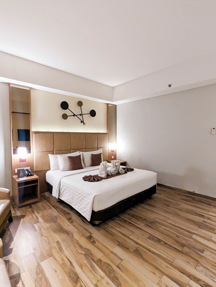 Astanaraya Suites Hotel