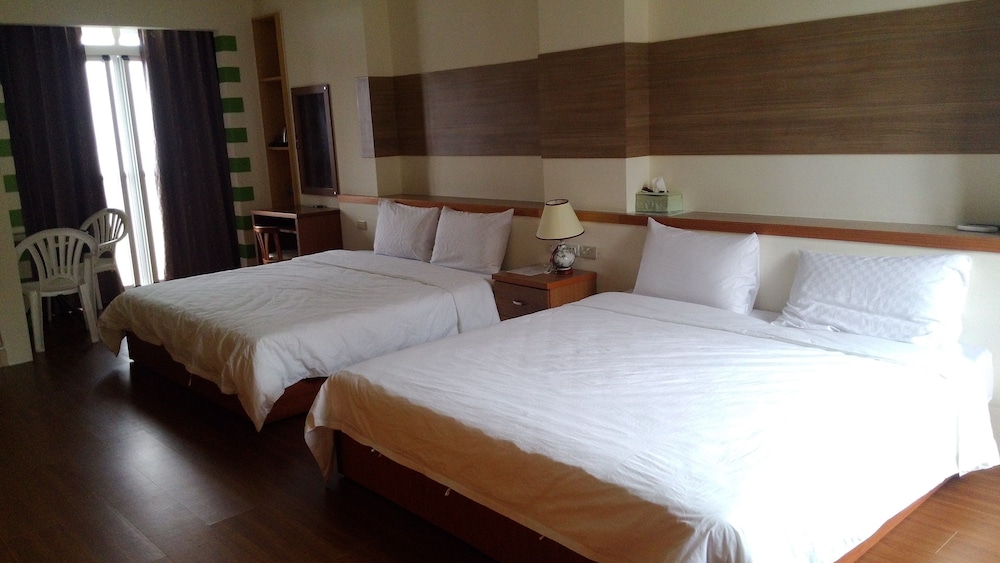 Caitlyn Hostel