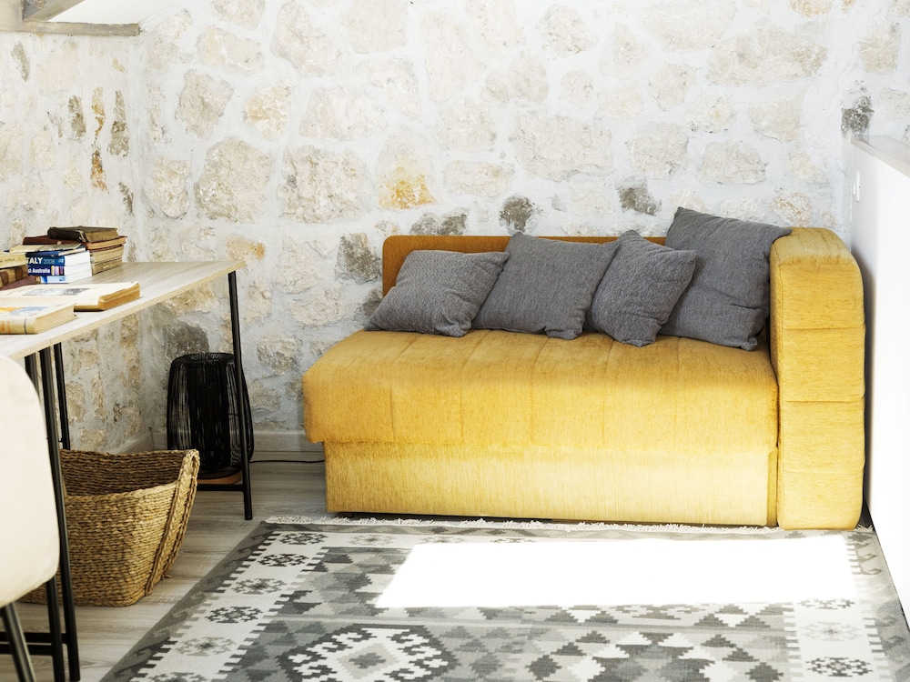 Galathea House