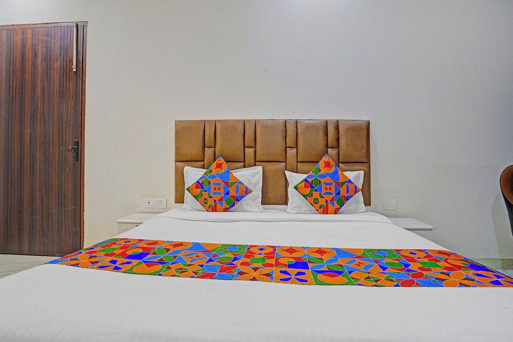 Fabhotel Stars