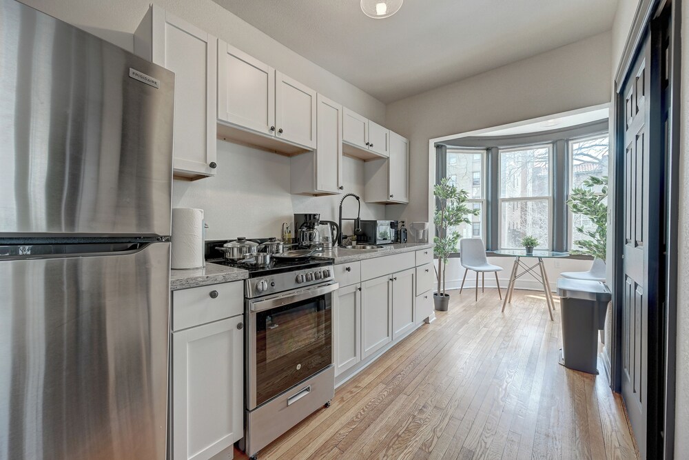 ROVE LIVING/KB - Prospect