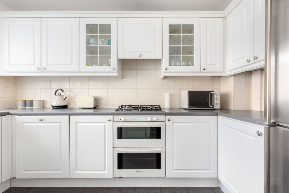 2 Bed Flat with Garden in Canonbury