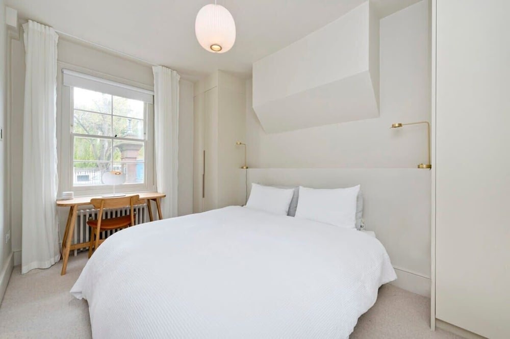 Luxury 3 Bed Canal House, Little Venice