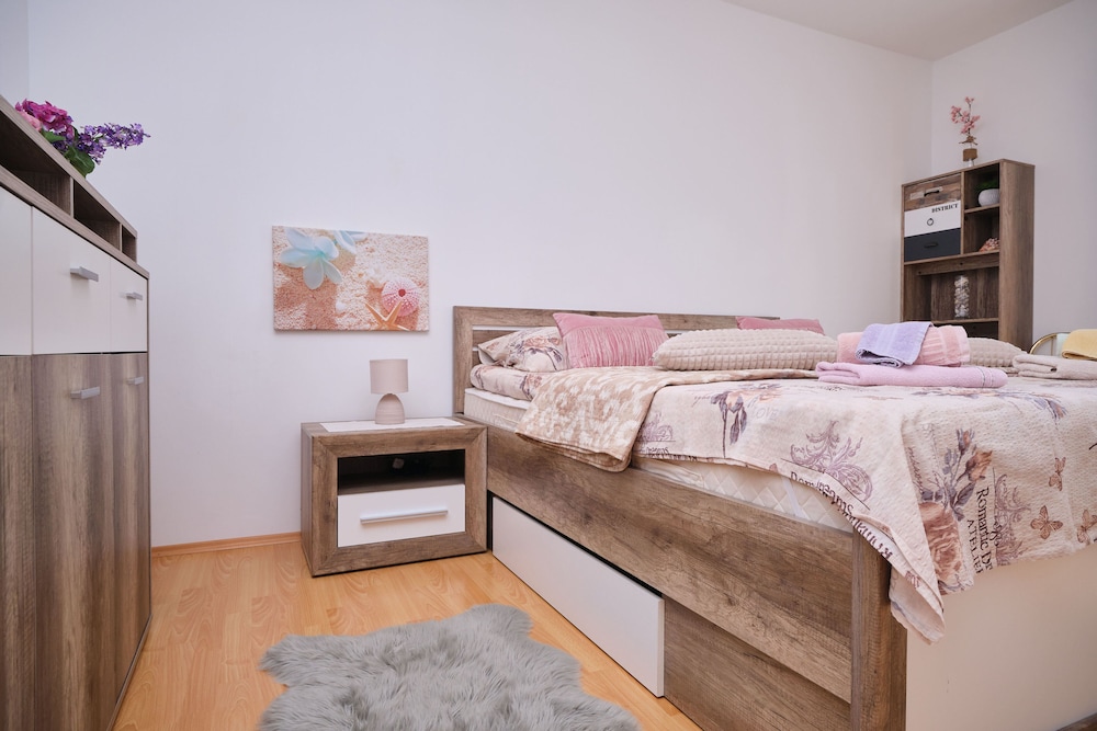Seaview Apartment Kia by Litto photo 3