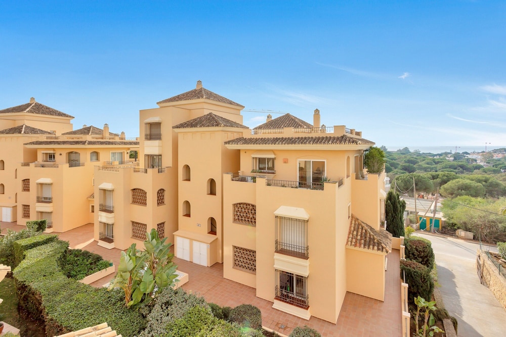 Charming Villa With Terrace