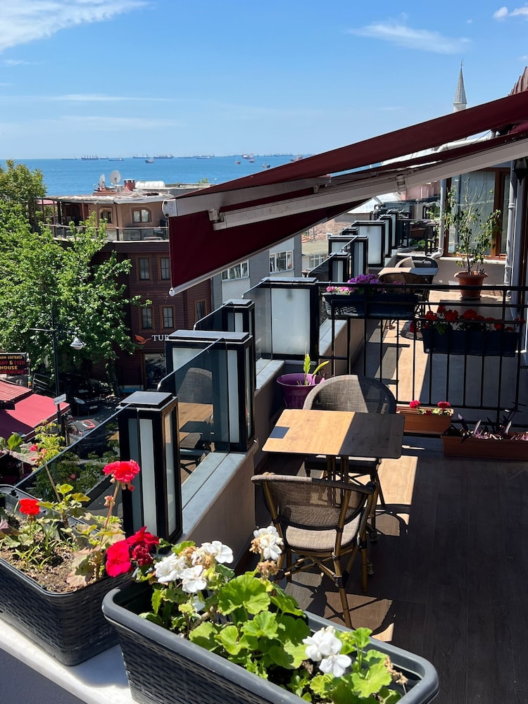 GLK PREMIER The Home Süitleri & Spa - Butik Sınıf - Image 36