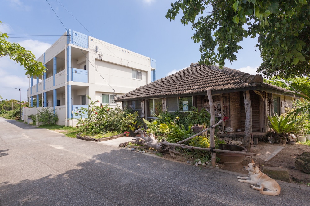 Condominium Uminchu No Yado