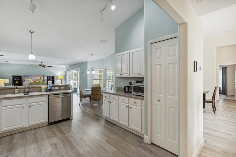 601 Benedictine Ter