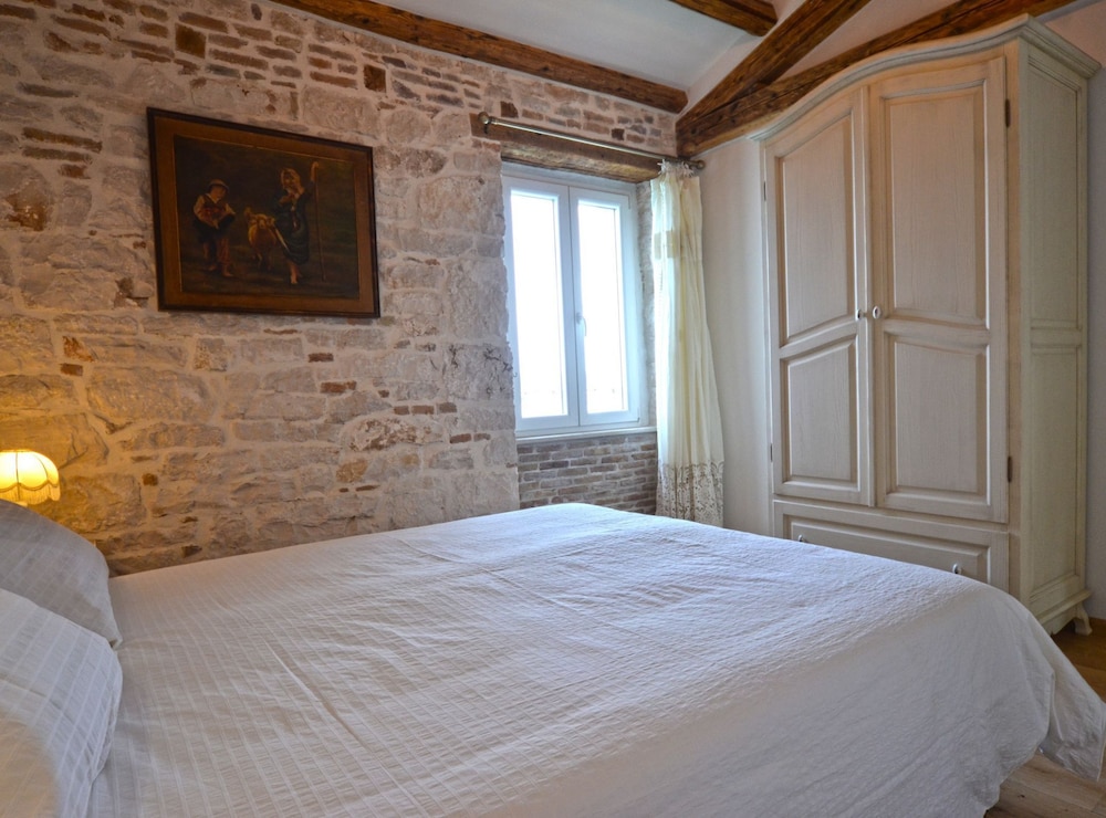 Serene Sea View Rovinj Apartment