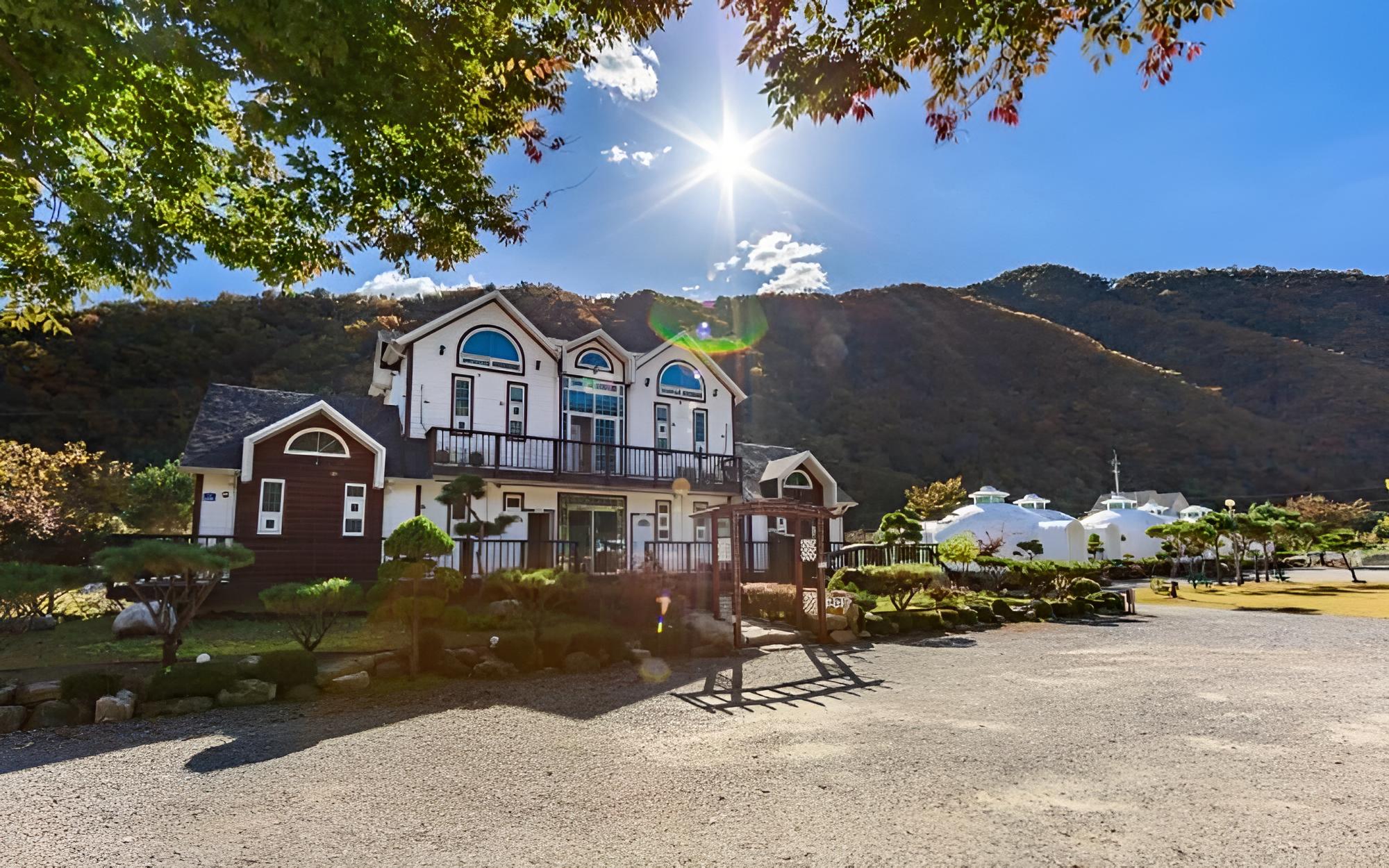Gapyeong Rich House Pension