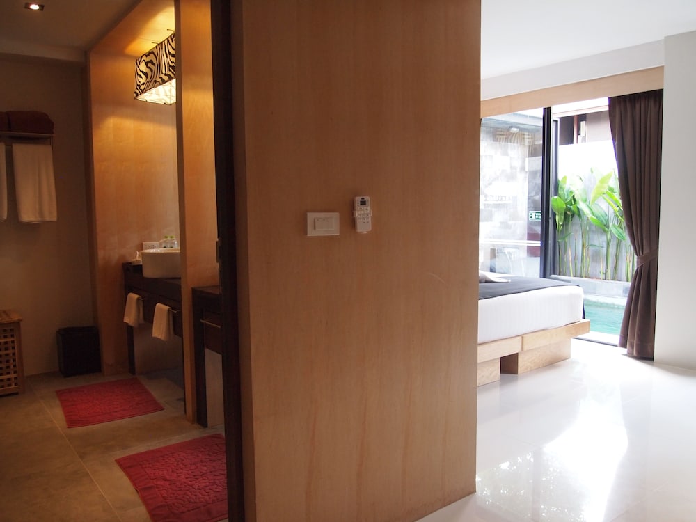 Pavilion Samui Pool Residence