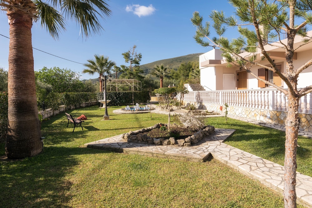 Fontana Holiday Home