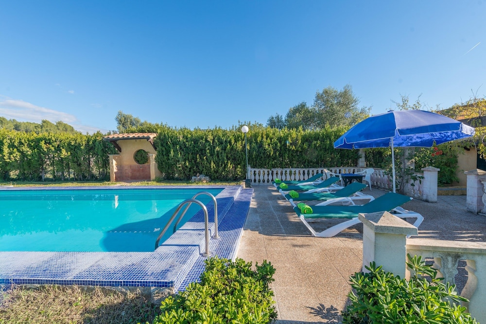 Hibiscus - Villa With Private Pool In Crestatx