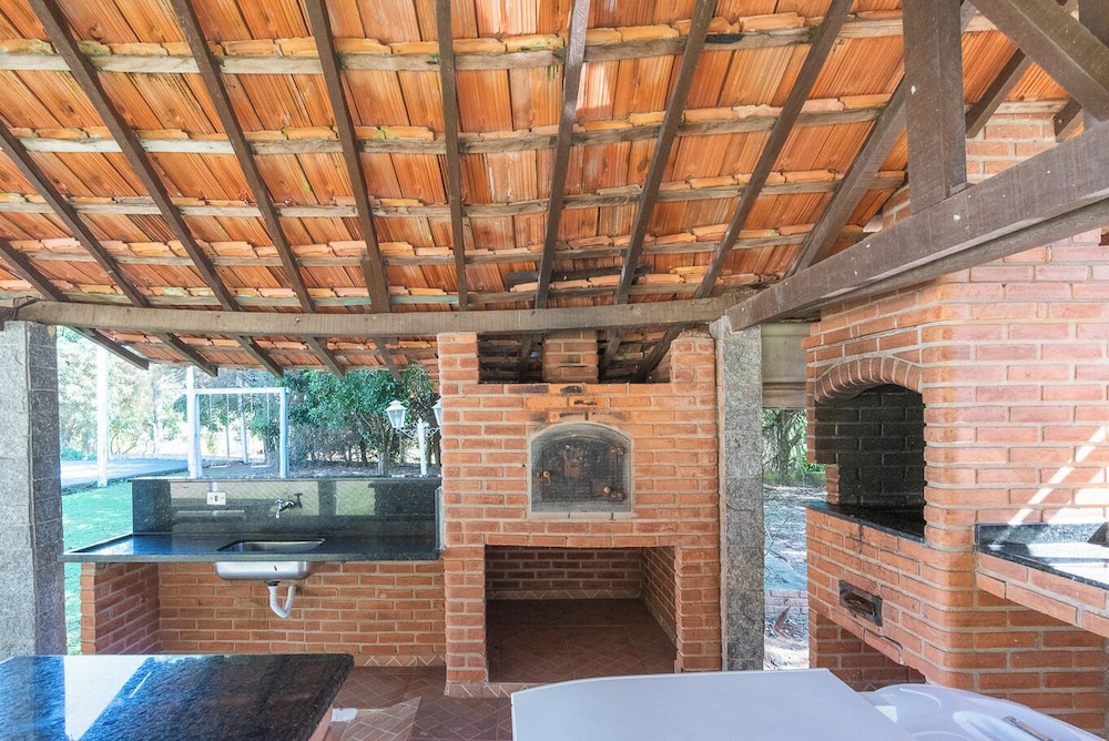 Cavalinho Branco Flat Para 4 Pessoas c Piscina