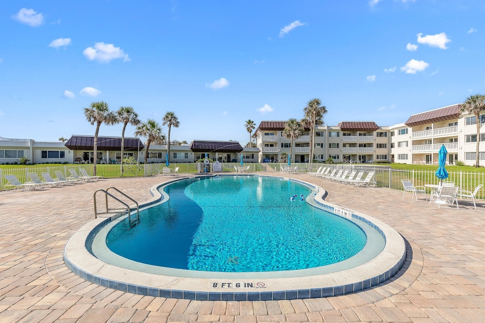 Chateau by the Sea 34B