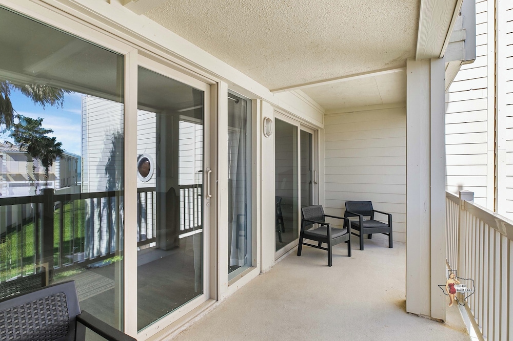 Bahia Mar Solare Resort Condos