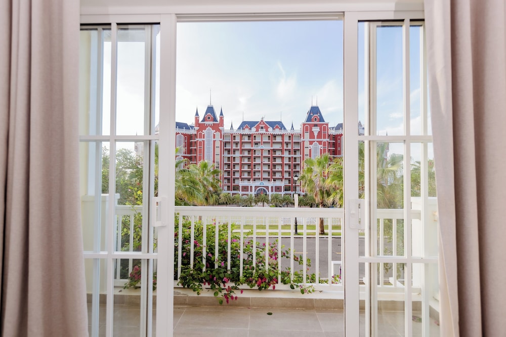 Villa NovaWorld Phan Thiet Luxury Travel