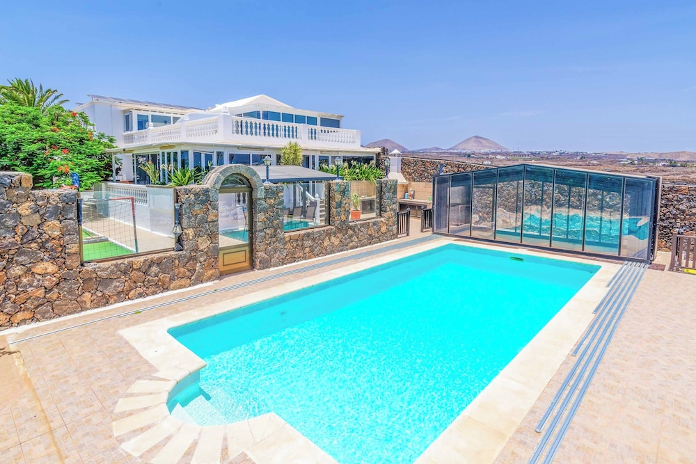 Villa Cervera