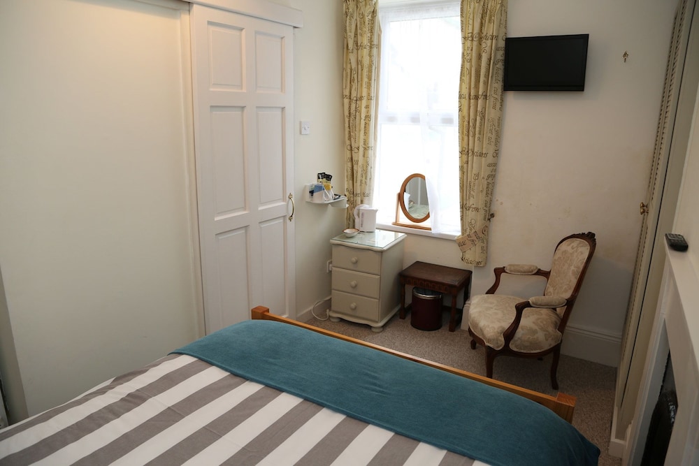 Acorns Guest House