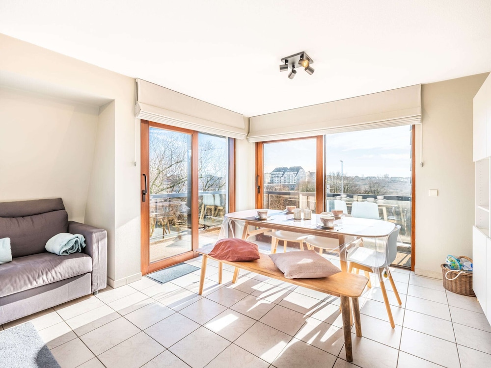Apartment in Oostduinkerke Near the Beach